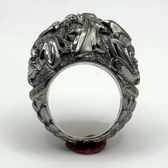 Gothic Ring - Picture 3 of 4